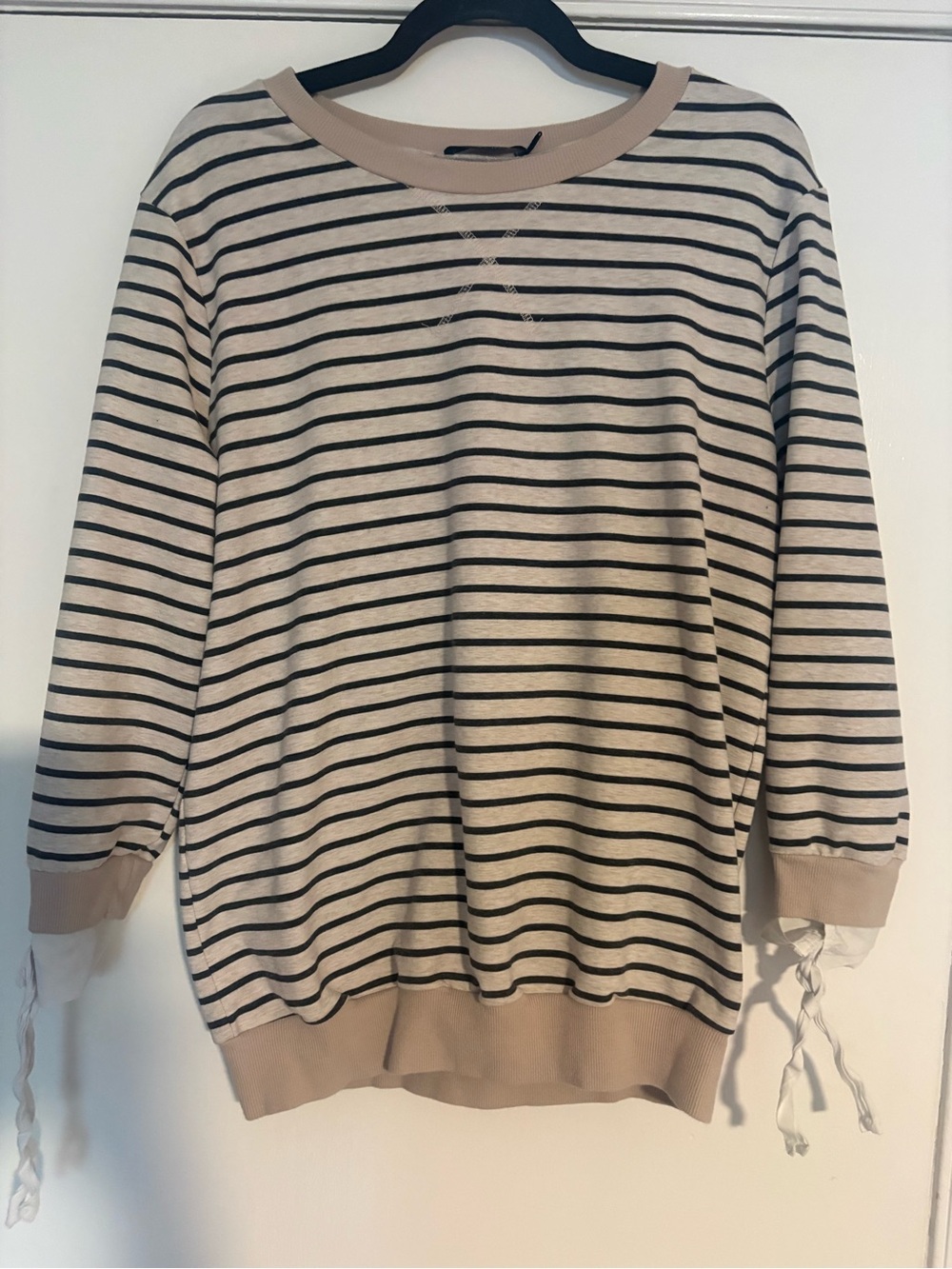 Doe & Rae Striped Tie Cuff Sweatshirt Pullover Beige Black M